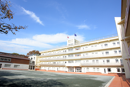 八雲学園中学校高等学校