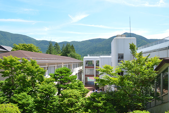 函嶺白百合学園中学校・高等学校